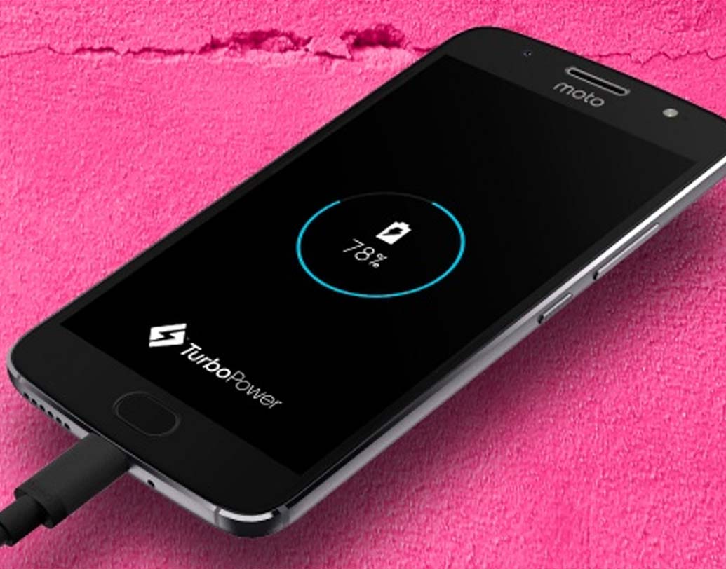 এক হাজার টাকার এক্সচেঞ্জ অফারের সুবিধা রয়েছে। পুরনো মোটোরোলা স্মার্টফোনের বিনিময়ে পাওয়া যাবে এই অফার।