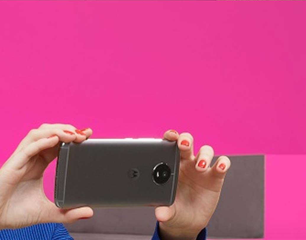 জি৫এস প্লাসের ব্যাটারিতে থাকছে টার্বোপাওয়ার ফিচার। সংস্থার দাবি, ছয় ঘণ্টার ব্যাটারি লাইফ পেতে মাত্র ১৫ মিনিট চার্জ দিলেই হয়ে যাবে।