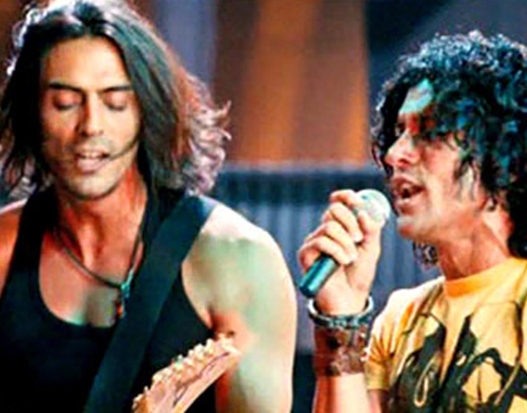 ২০০৮-এ মুক্তি পেয়েছিল ‘রক অন’। ফারহান ও অর্জুনের অসাধারণ পারফরম্যান্স নতুন এক বন্ধুত্বের গল্প বুনেছিল বড় পর্দায়।