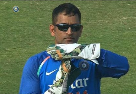 Dhoni is the boss of DRS, he prove it again dgtl