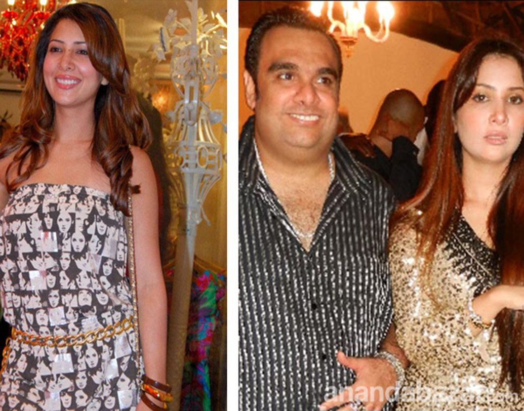 কিম শর্মা: ছবিতে অভিনয়ের সংখ্যা খুবই কম। তবে ক্রিকেটার যুবরাজ সিংহের সঙ্গে সম্পর্কে জড়িয়ে লাইমলাইটে ছিলেন কিম। পরবর্তী কালে শিল্পপতি আলি পানজানিকে বিয়ে করে ঘরকন্না সামলাচ্ছেন তিনি।