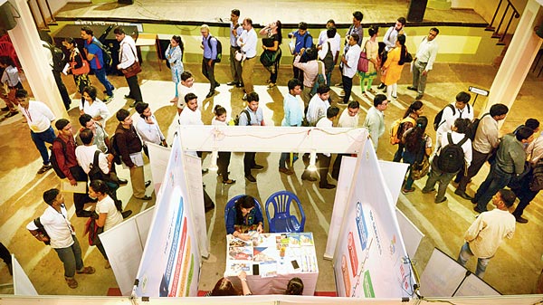 Calcutta Job Fair held in Kolkata