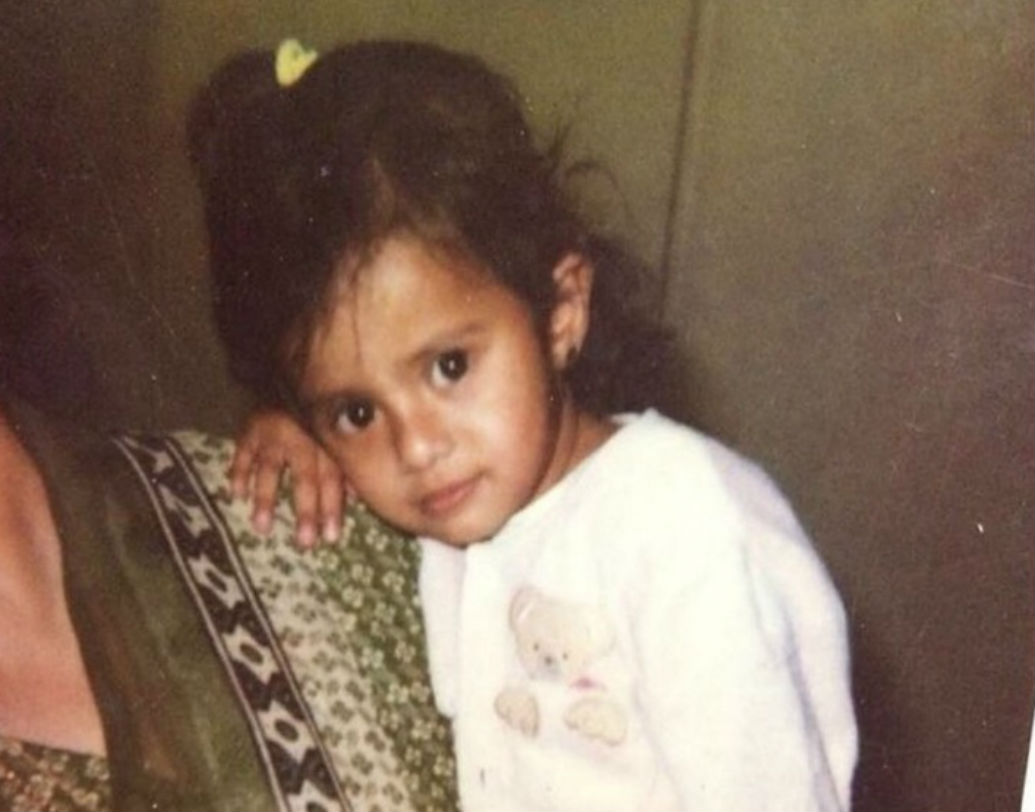 খবর এসে পৌঁছয় অভিনেতা মিঠুন চক্রবর্তীর কানে। মনের মধ্যে কেমন যেন একটা অস্থিরতা খেলে যায় তাঁর। থাকতে না পেরে সে দিনই ওই স্বেচ্ছাসেবী সংগঠনটির সঙ্গে যোগাযোগ করেন তিনি।