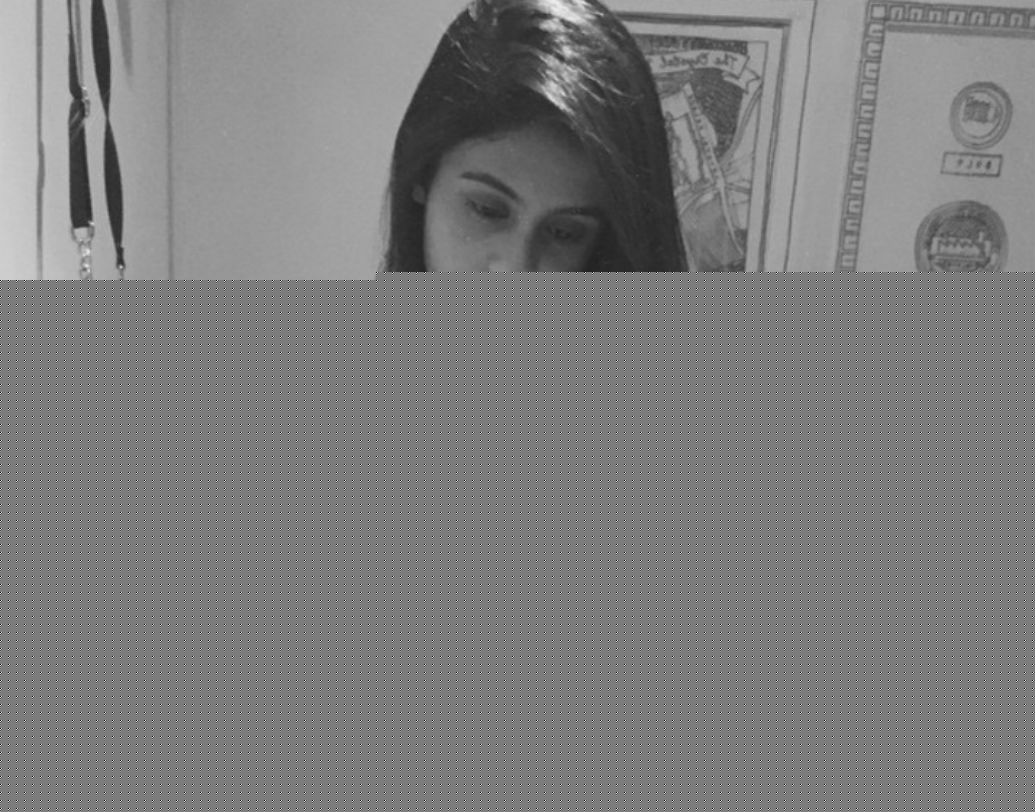 তাঁর বাবার সঙ্গেও দিশানীর দারুণ সম্পর্ক। তিন দাদা মহাক্ষয়, উষ্মে এবং নমশীর তাঁকে সব সময় আগলে বড় করেছেন। মায়েরও স্নেহ পেয়েছেন সব সময়।