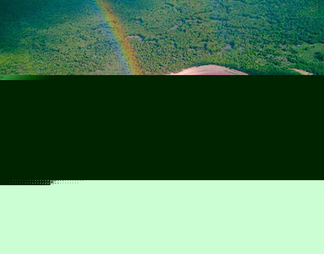 পশ্চিম অস্ট্রেলিয়ার স্পেন্সার লেক বা পিঙ্ক লেকের জলে মিশে থাকা লবন এবং হ্রদের চরের লালচে রঙের বালি ও নুড়ির উপর সূর্যের আলোর প্রতিফলনের ফলে এই হ্রদের জল গোলাপি দেখতে লাগে।