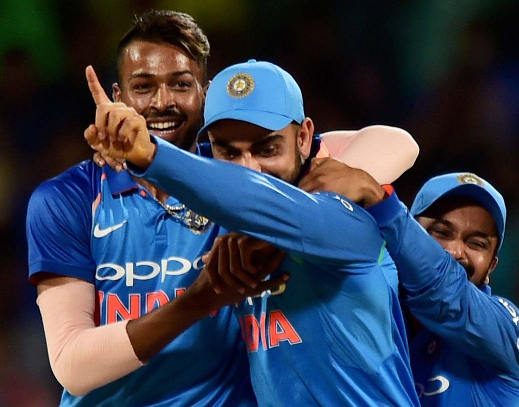 হার্দিক পাণ্ড্য ওয়ান ডে-তে তাঁর সর্বোচ্চ রানটি পেলেন এই ম্যাচে। ৬৬ বলে করলেন ৮৩ রান। এর আগে তাঁর সর্বোচ্চ ৭৬ রান ছিল পাকিস্তানের বিরুদ্ধে।