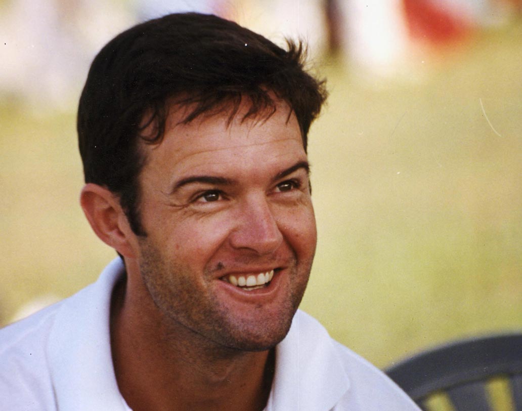 নাথান অ্যাস্টল: কিউই এই ব্যাটসম্যান শতরান করেছেন ১৬ টি, কিন্তু শূন্য রানে আউট হয়েছেন ১৯ বার।