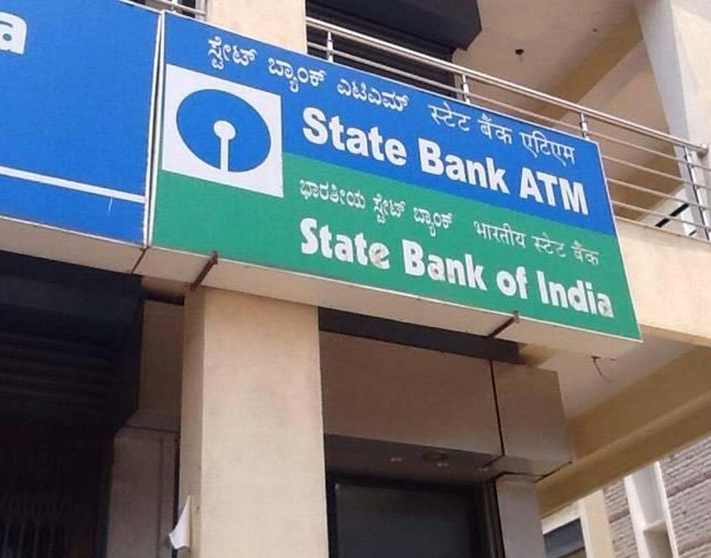 ৩০ সেপ্টেম্বরের মধ্যে সমস্ত গ্রাহককে নতুন চেক বই ও আইএফএস নম্বর নিয়ে নিতে বলা হয়েছে বলা হয়েছে ব্যাঙ্কের তরফে।