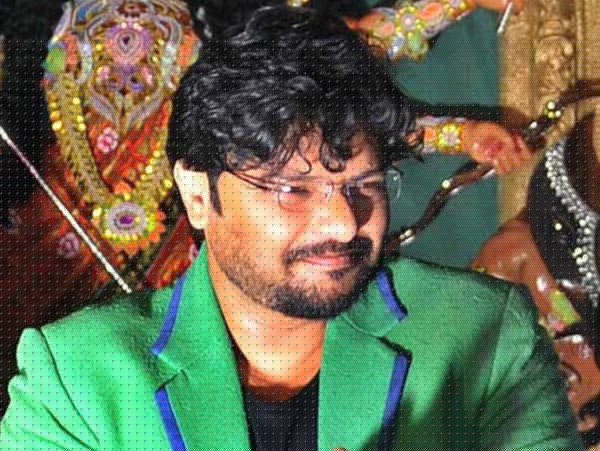 Finally central minister Babul Supriyo inaugrate puja in Serampore