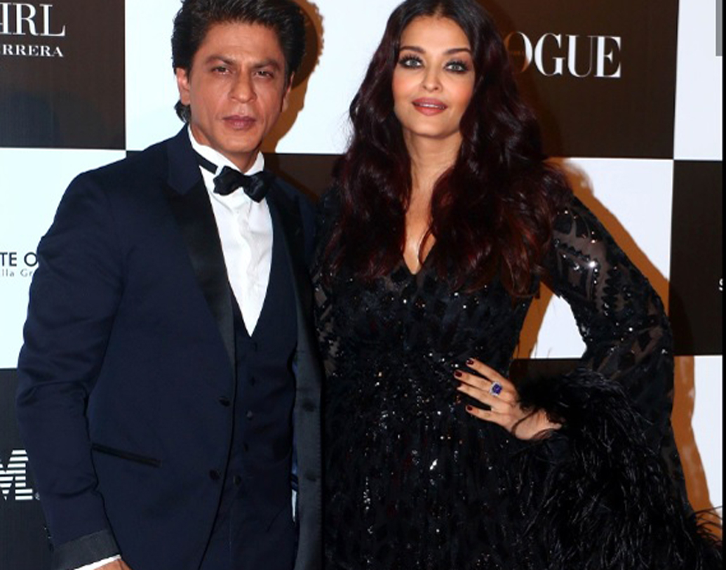 বছরের সেরা এন্টারটেইনারের পুরস্কার পেয়েছেন শাহরুখ খান।