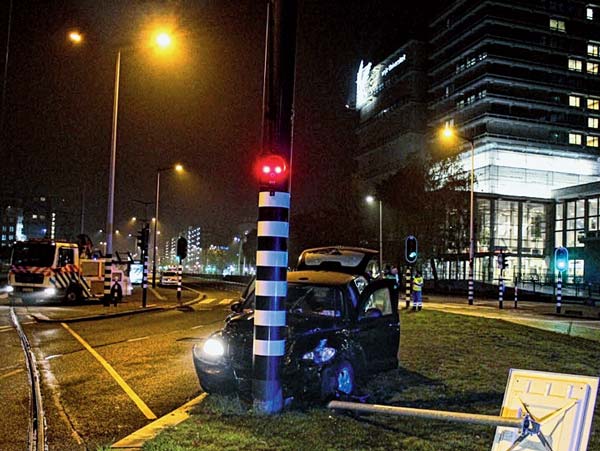 Man City forward Sergio Aguero has confirmed that he suffered a fractured rib