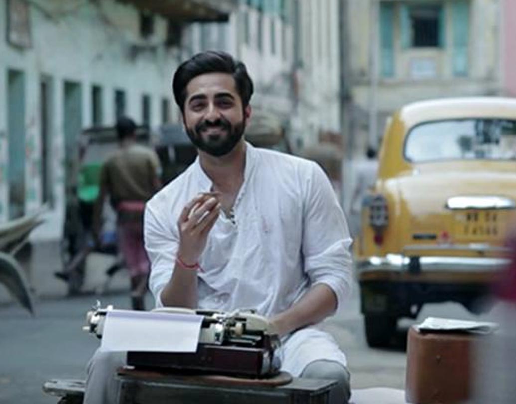 ডেন্টাল কিট্স নিয়ে ঘোরাফেরা করেন আয়ুস্মান খুরানা। শুধু চুম্বন দৃশ্য নয়। যে কোনও শটের আগে একবার টুক করে দাঁত মেজে নেন এই অভিনেতা।