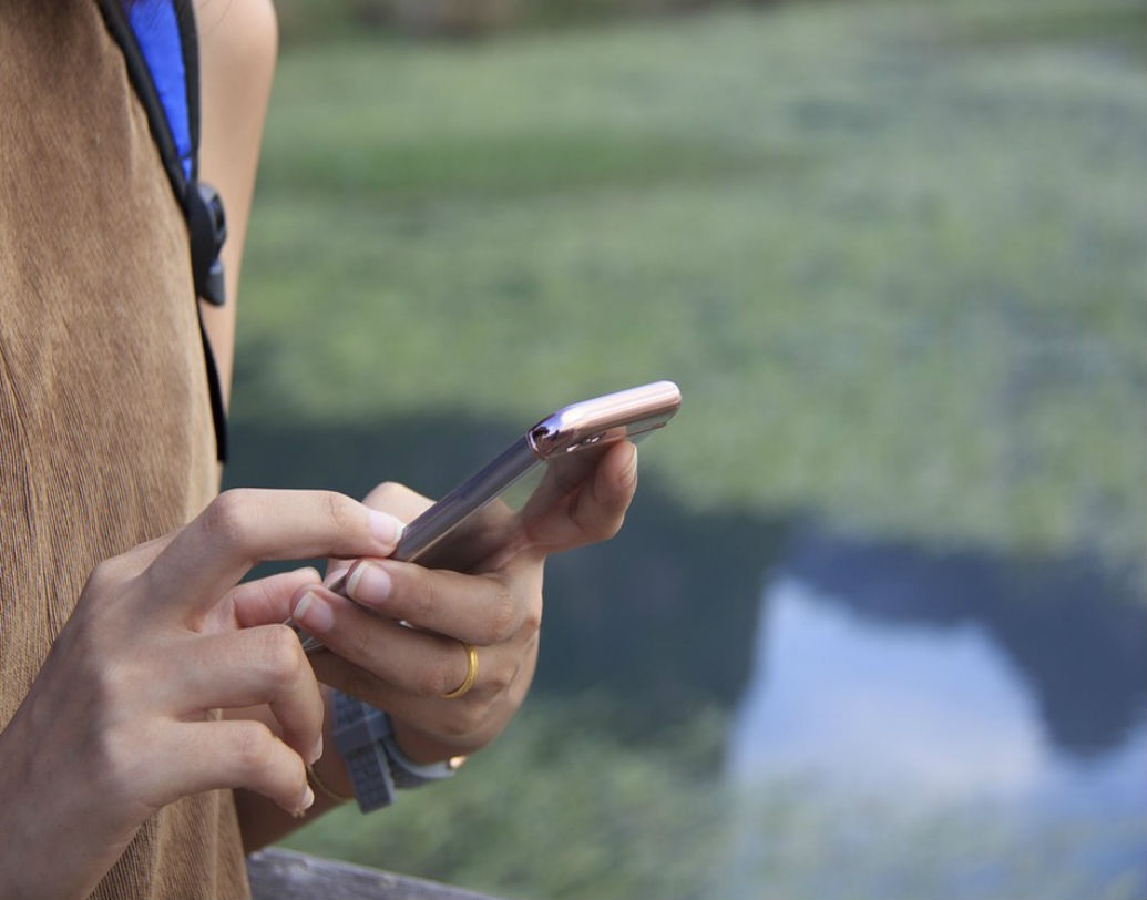 ডুয়েল সিম সাপোর্ট করবে এই মোবাইল।