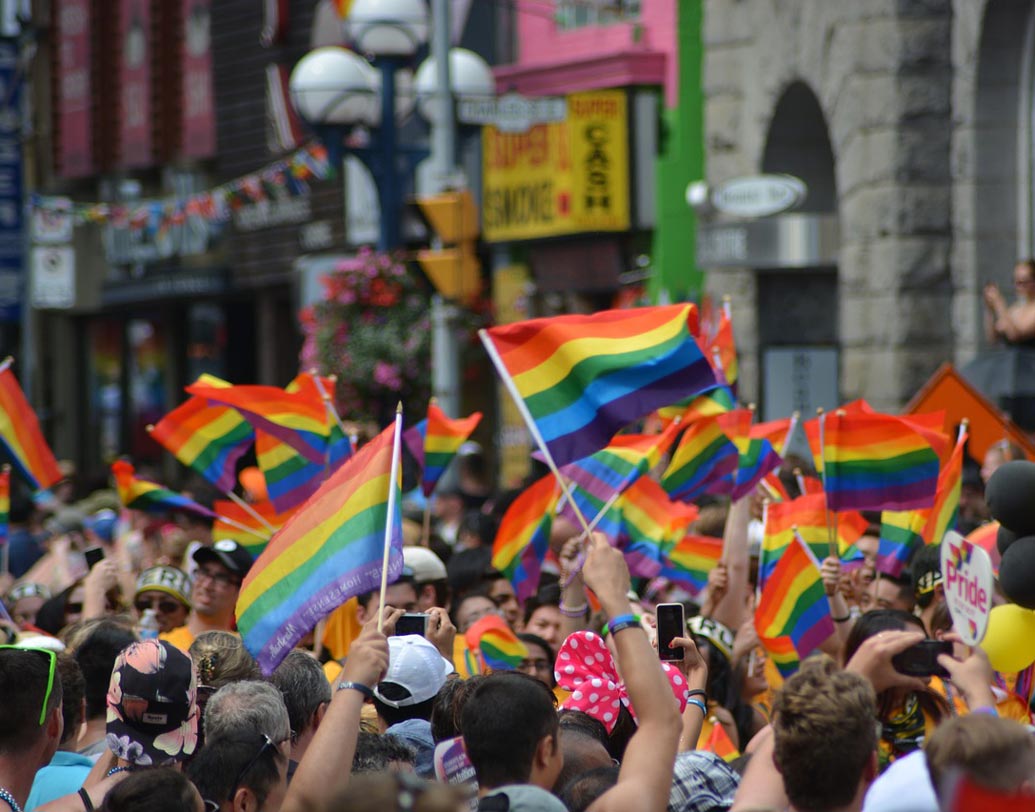 ২০১২-র ১৫ জুন। ডেনমার্ক পার্লামেন্টে সমলিঙ্গ বিবাহ বিল পাশ হয়।