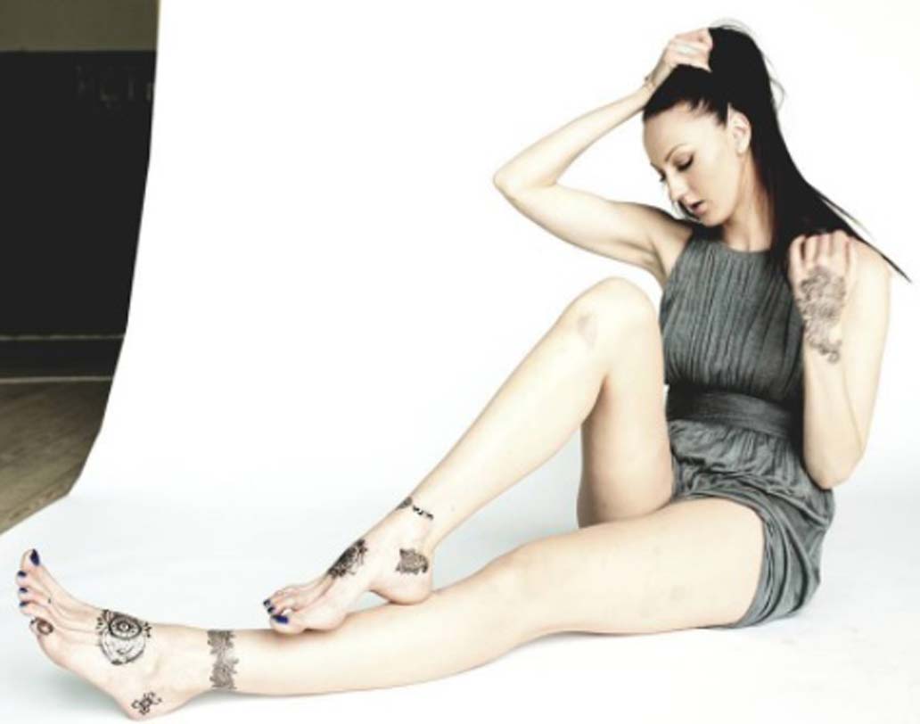 ২০১৮-র গিনেস বুক অব ওয়ার্ল্ড রেকর্ডসে জায়গা করে নিয়ে উচ্ছ্বসিত একতিরিনা। ছোটবেলা থেকেই মডেল হওয়ার স্বপ্ন ছিল তাঁর।