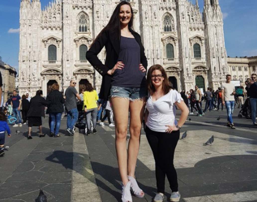 ২০০৮-এর বেজিং অলিম্পিকে ব্রোঞ্জ জিতেছিল তাঁর বাস্কেটবল দল। এর পরই খেলা থেকে অবসর নেন তিনি।