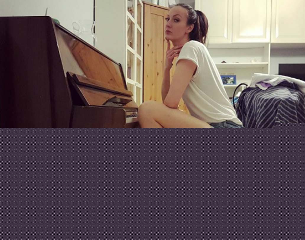 একতিরিনার আগে সবচেয়ে লম্বা মডেলের মুকুট ছিল ক্যালিফোর্নিয়ার অ্যামাজন ইভের মাথায়। তাঁর উচ্চতা ৬ ফুট ৮ ইঞ্চি।