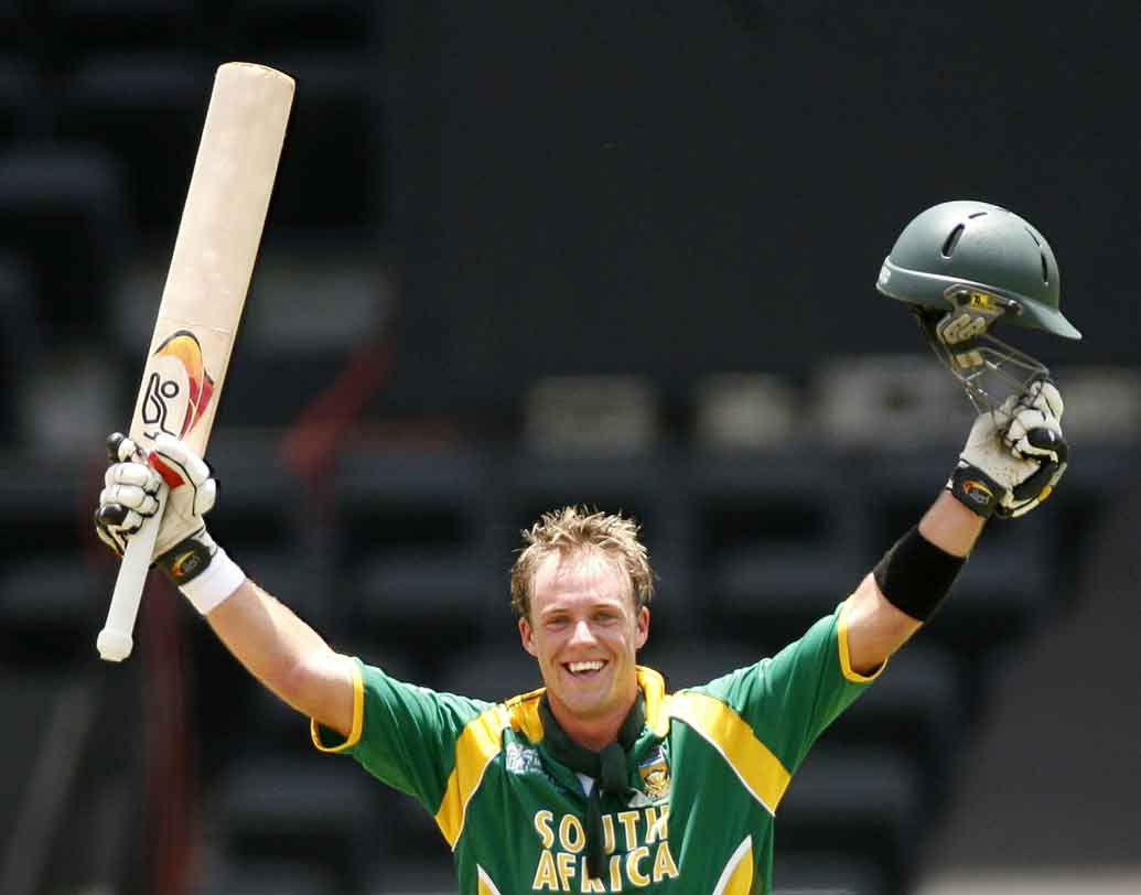 এবি ডেভিলিয়ার্স: দক্ষিণ আফ্রিকার এই ডানহাতির ব্যাটিং নিয়ে নতুন করে কিছু বলার নেই। তিনি থাকছেন আমাদের দলের পাঁচ নম্বরে। দলের উইকেটরক্ষকও তিনিই।