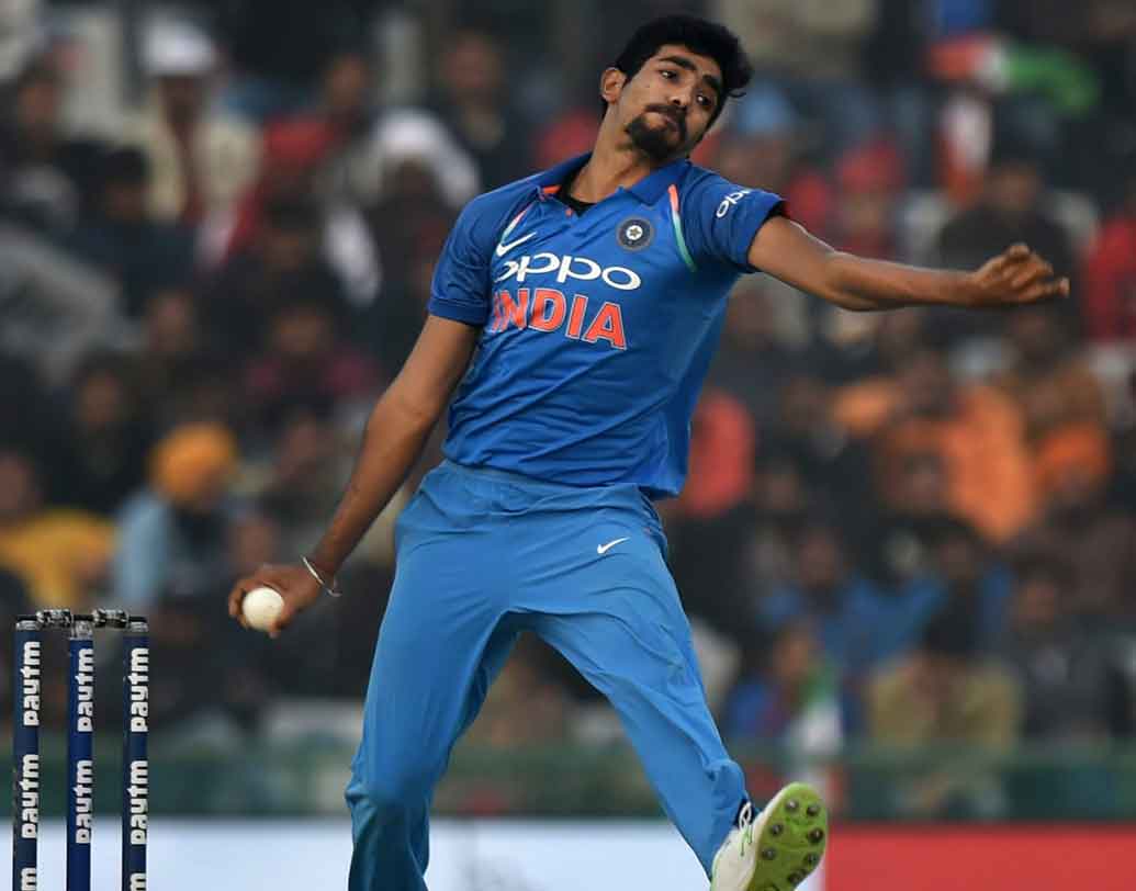 জসপ্রিত বুমরা: টি২০-তে এই মুহূর্তে বিশ্বের এক নম্বর পেসার ভারতের বুমরা। তিনি থাকছেন পেস বিভাগের দায়িত্বে।