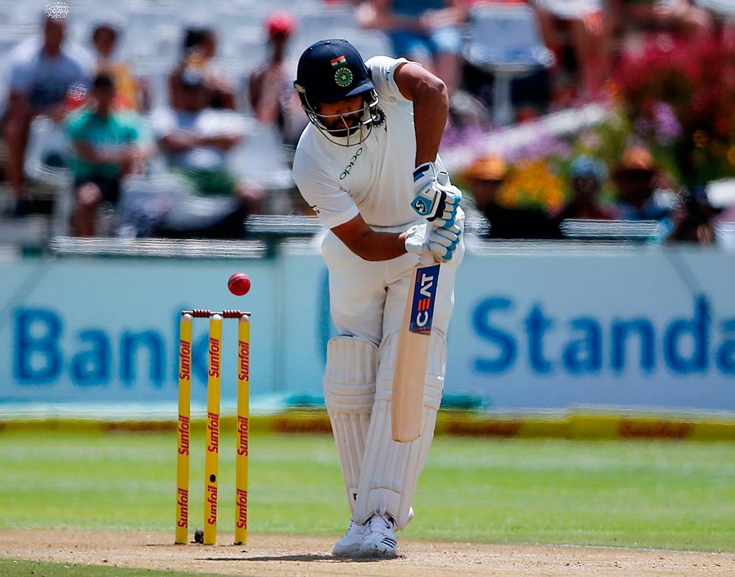 রোহিত শর্মা: প্রথম টেস্টে বড় রান না পেলেও রোহিতকে সেঞ্চুরিয়ানে আরও একটি সুযোগ দিতে চায় ভারতীয় টিম ম্যানেজমেন্ট।