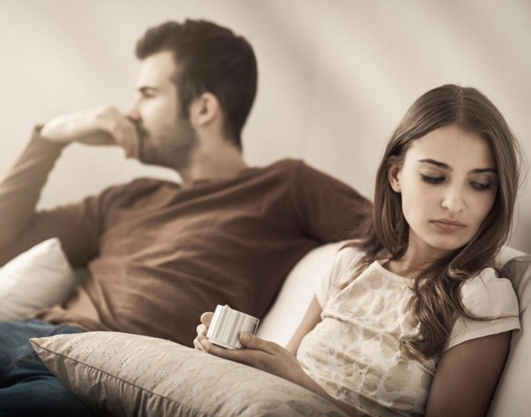 হাউ টু গেট আউট অব আ টক্সিক রিলেশনশিপ: অনেক সময়ই সম্পর্ক আমাদের জন্য ক্ষতিকারক বুঝতে পেরেও আমরা সেই সম্পর্ক থেকে বেরোতে পারি না আবেগের কারণে। তাই এই প্রশ্নও গুগলে করা প্রশ্নগুলোর অন্যতম।