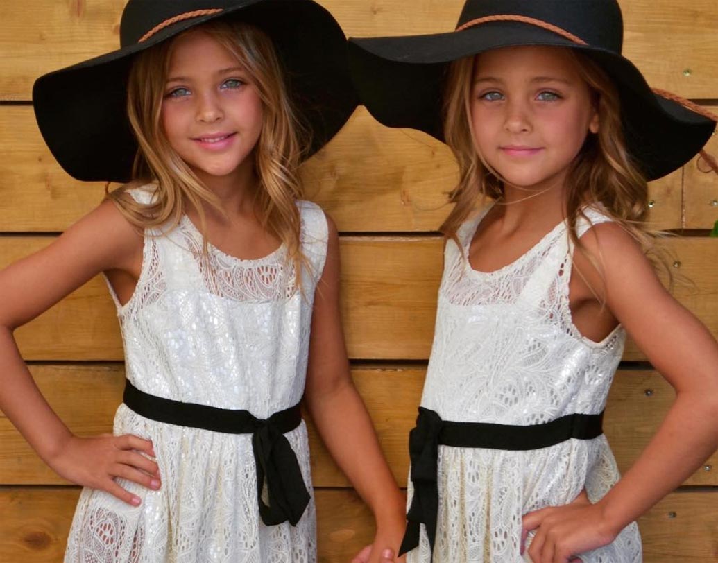 ৬ মাস বয়স হতেই মডেলিং এজেন্সিতে দুই মেয়ের নাম রেজিস্টার করেন মা জ্যাকি ক্লেমেন্ট।