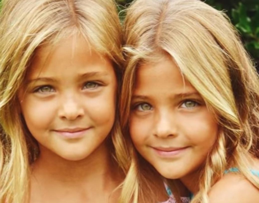 ৭/৭/২০১৭ সাত বছর পূর্ণ করে দুই বোন। দিনটার মধ্যেই কেমন জাদু রয়েছে না? এতগুলো ‘সাত’ -এর এই দিন দুই মেয়ের জীবনে বিশেষ করে তুলতেই হবে। মেয়েরা মডেলিং-এ ইচ্ছুক কিনা জানতে চান মা।