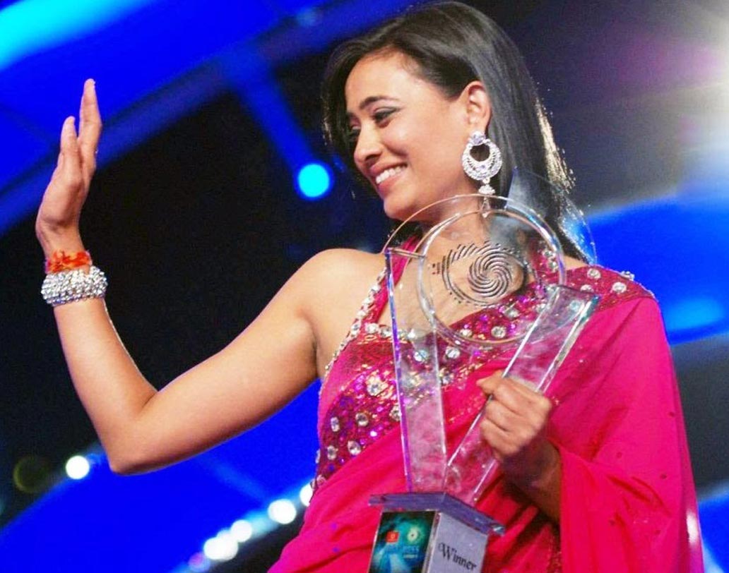 বিগ বস ফোর-এর চ্যাম্পিয়ন হয়েছিলেন শ্বেতা তিওয়ারি। সেবারই প্রথম কোনও মহিলা প্রতিযোগী জয় পেয়েছিলেন এই শো-তে। এ বছরই প্রথম ‘বিগ বস’-এর সঞ্চালক হয়েছিলেন সলমন খান। টেলিভিশনের জনপ্রিয় অভিনেত্রী শ্বেতা চ্যাম্পিয়ন হওয়ার পর পেয়েছিলেন ১ কোটি টাকা।