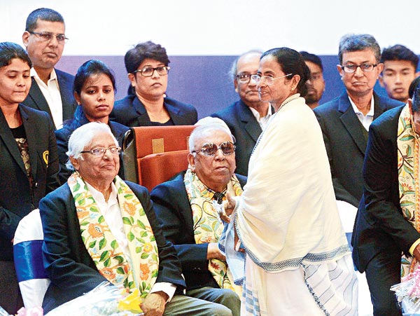  Ex-players are Included in Swasthya sathi project