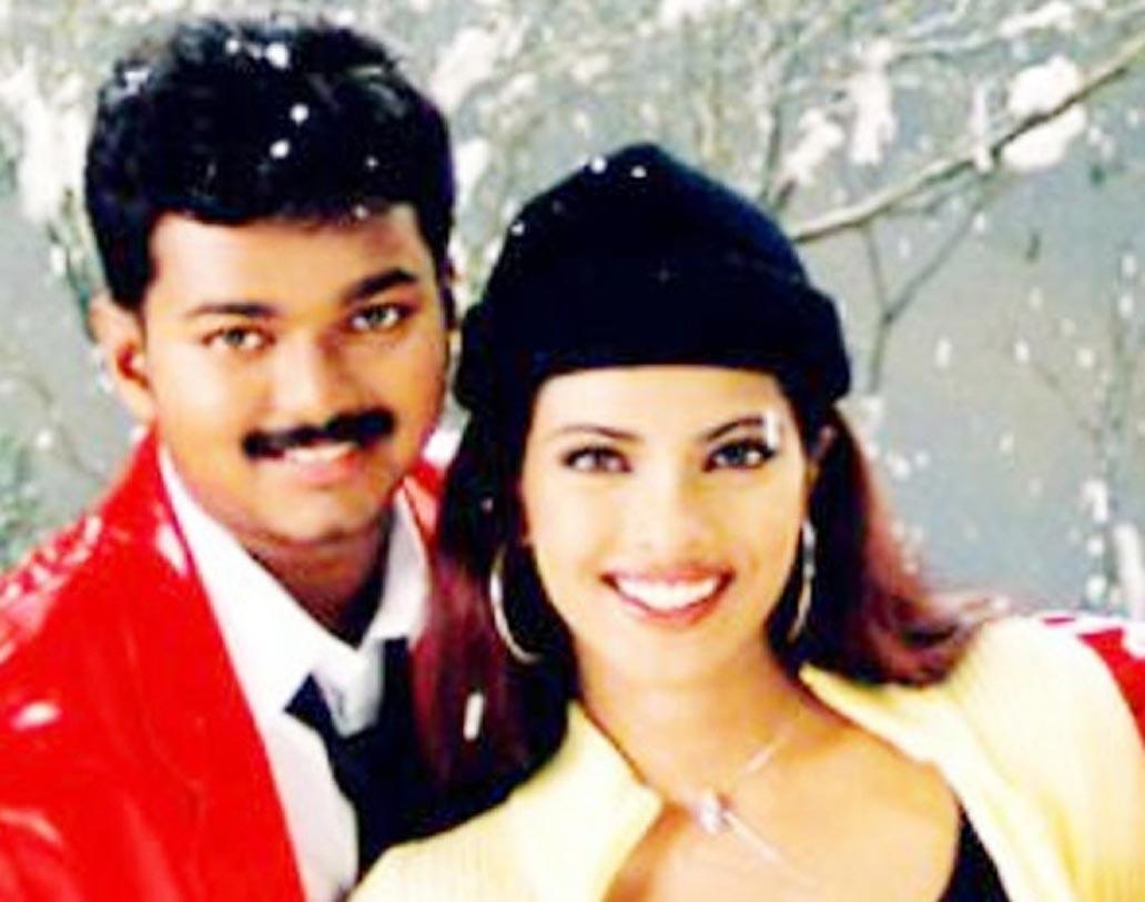 প্রিয়ঙ্কা চোপড়া: শুধু দীপিকাই নন। বলিউডের ‘দেশি গার্ল’ প্রিয়ঙ্কা চোপড়াও তামিল ছবি দিয়ে তাঁর অভিনয় জীবনের শুরু করেছিলেন। ‘থামিজান’ নামে একটি ছবিতে বিজয়ের সঙ্গে অভিনয় করেছিলেন প্রিয়ঙ্কা।