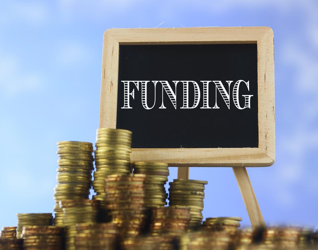 পাবলিক সেক্টরে প্রচুর ট্যাক্স ফ্রি বন্ডে বিনিয়োগ করার অপশন রয়েছে। দীর্ঘ মেয়াদি অর্থাত্ ১৫-২০ বছরের বিনিয়োগে করমুক্ত রিটার্ন নিশ্চিত।