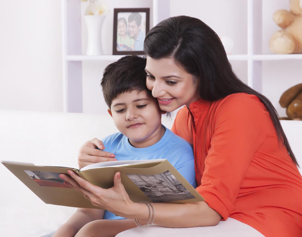 সন্তানের আবির্ভাবে স্বামী-স্ত্রীর সম্পর্কের সমীকরণ পরিবর্তিত হয়। সন্তানের দায়িত্ব নিতে গিয়ে নিজেদের মধ্যে দূরত্ব বাড়ে। যা অনেক সময়ই পরকীয়া সম্পর্কের কারণ হয়ে ওঠে।