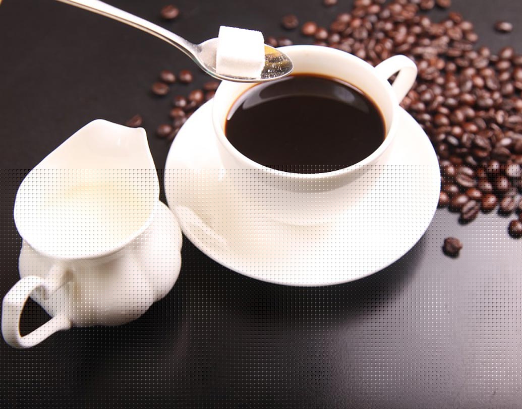 কফি: হাঁপানির কষ্ট নিরাময়ে খুবই নির্ভরযোগ্য পানীয় কফি। এক কাপ গরম কফি শ্বাসনালীর প্রদাহ কম করে। শরীরে এনার্জি যোগায়।