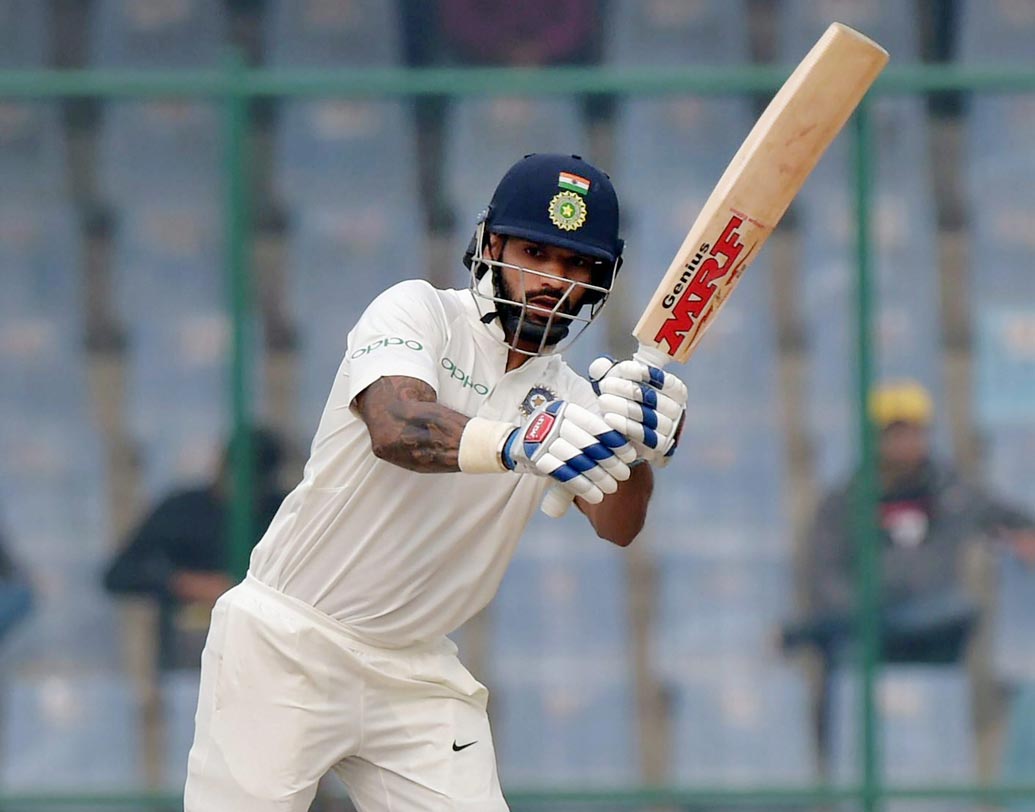 শিখর ধবন: ওপেনিংয়ে মুরলীর সঙ্গী হিসেবে শিখর ধবনই ভারতীয় টিম ম্যানেজমেন্টের প্রথম পছন্দ। ফিট থাকলে তাঁর খেলার সম্ভাবনাই বেশি।