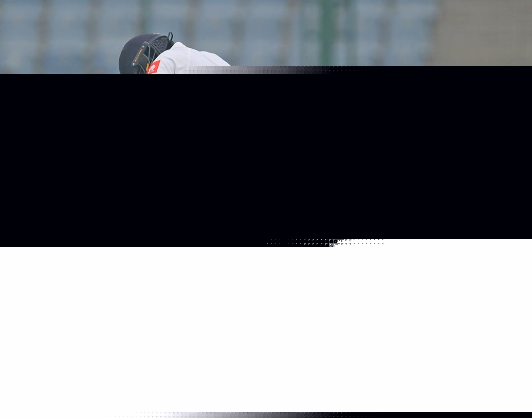 ঋদ্ধিমান সাহা: উইকেটের পিছনে ভারতের অন্যতম ভরসা বাংলার ঋদ্ধি। শুধু গ্লাভস হাতেই নয়, ব্যাট হাতেও বহু স্মরণীয় ম্যাচ খেলেছেন এই উইকেটরক্ষক।