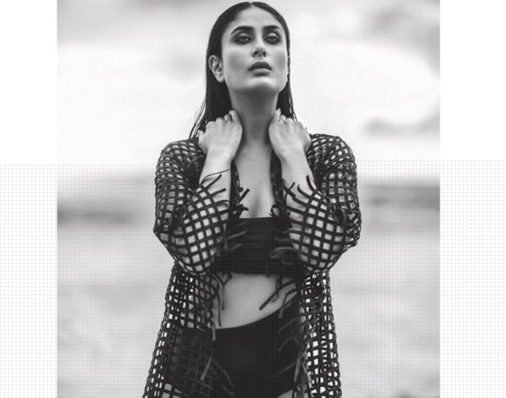 করিনার এমন ছবি দেখে সমালোচকদের মন্তব্য, ছবিগুলি প্রতিটিই ফোটোশপড। কারণ, মা হওয়ার পর তাঁর শরীরে কোনও স্ট্রেচমার্কস নেই, এমনটা নাকি হতেই পারে না।