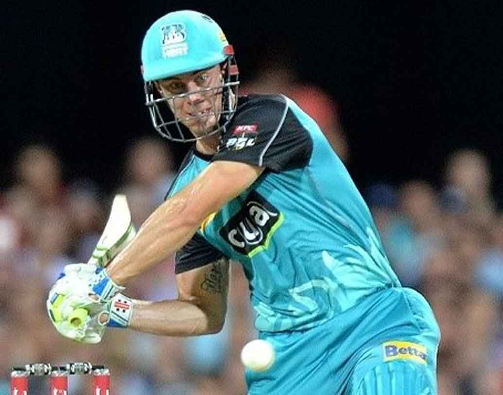 ক্রিস লিন: অস্ট্রেলিয়ার এই বিধ্বংসী ওপেনারকে এবারে ছেড়ে দিয়েছে নাইট রাইডার্স। কাঁধের চোটে গত আইপিএলকে মাঝপথেই ছেড়ে যেতে হয়েছিল লিনকে। বাউন্ডারি লাইনে লিনের মতো ফিল্ডার খুব কমই দেখা যায়।