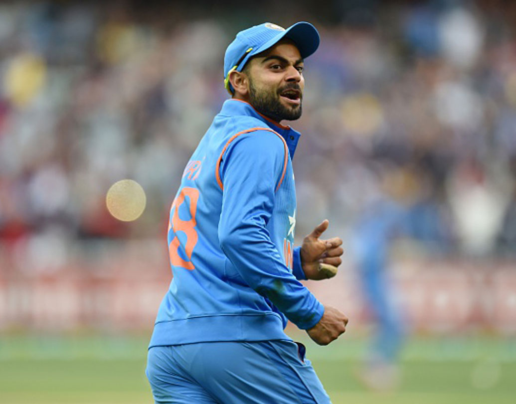 বিশ্বকাপের মতো আসরে এই অভিজ্ঞতাই কোহালিকে রোহিতের থেকে এগিয়ে রাখবে। এশিয়া কাপে অল্প কয়েকটা দেশ খেলেছিল। বিশ্বকাপ কোনও দিক থেকেই এত সহজ টুর্নামেন্ট নয়।