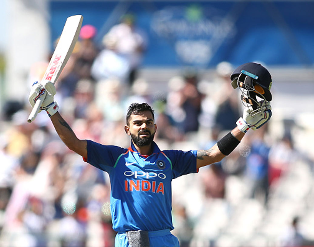 ২০১৭ সালে ইংল্যান্ডের মাটিতে আইসিসি চ্যাম্পিয়ন্স ট্রফিতে দলকে নেতৃত্ব দিয়েছিলেন বিরাট কোহালি। ফাইনালে ভারত হেরে গেলেও গোটা টুর্নামেন্টে নজর কাড়েন তিনি ও তাঁর নেতৃত্ব।