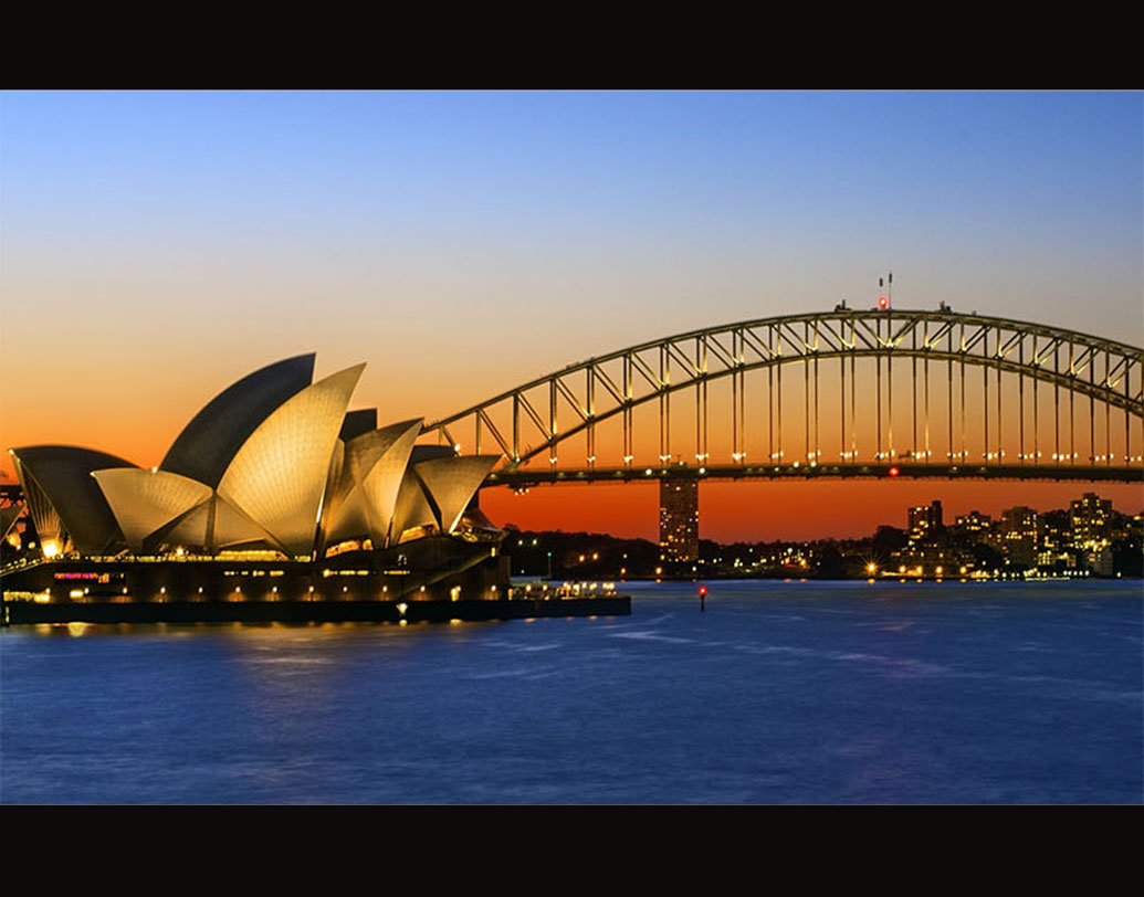 অস্ট্রেলিয়ার এক্সপ্যাটদের বার্ষিক গড় আয় প্রায় ৯৩ লক্ষ টাকা।