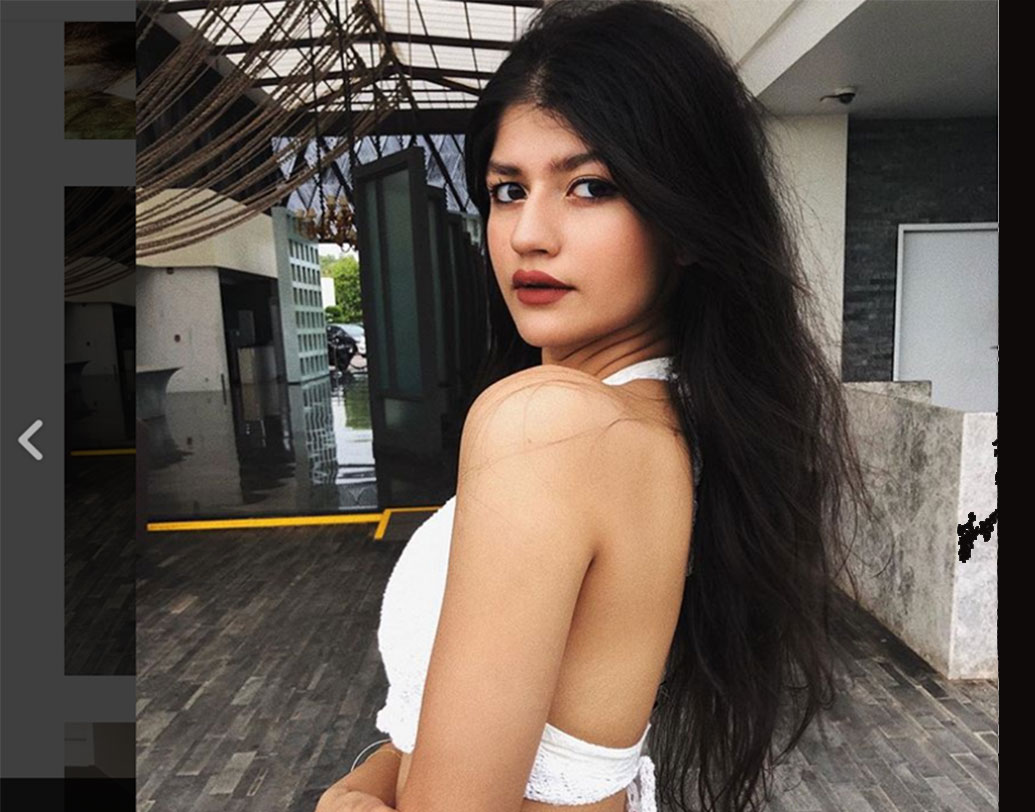 ফ্যাশনিস্তা এই কিশোরী রীতিমতো লাইমলাইটেই রয়েছেন। তবে এখন পড়াশোনা নিয়েই ব্যস্ত।