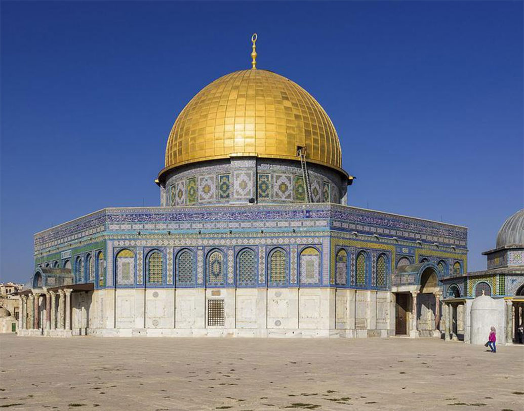 জেরুজালেমের ডোম অব দ্য রকে যাওয়া যায় না। ইহুদিদের কাছে টেম্পল মাউন্ট পবিত্রতম স্থান। কিন্তু এখানকার ডোম অব দ্য মাউন্টে প্রবেশাধিকার নিয়ে বিশেষ ধর্মীয় নির্দেশিকা রয়েছে।