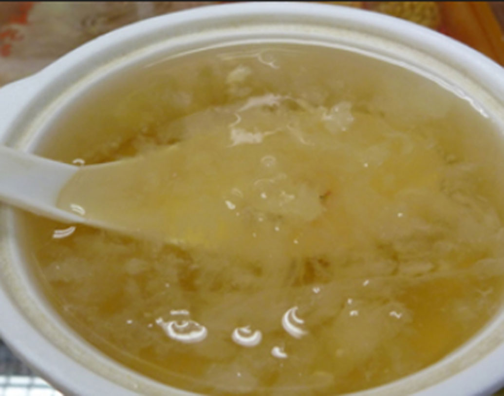 সোয়ালো’স নেস্ট স্যুপ: পাখির লালা দিয়ে তৈরি বাসা। খুব সুস্বাদু। উপত্যকায় সাধারণত এই পাখির বাসা পাওয়া যায়। চিনে এই বাসার স্যুপ খুব জনপ্রিয়। এক কেজির দাম ২ লক্ষ ২১ হাজার।