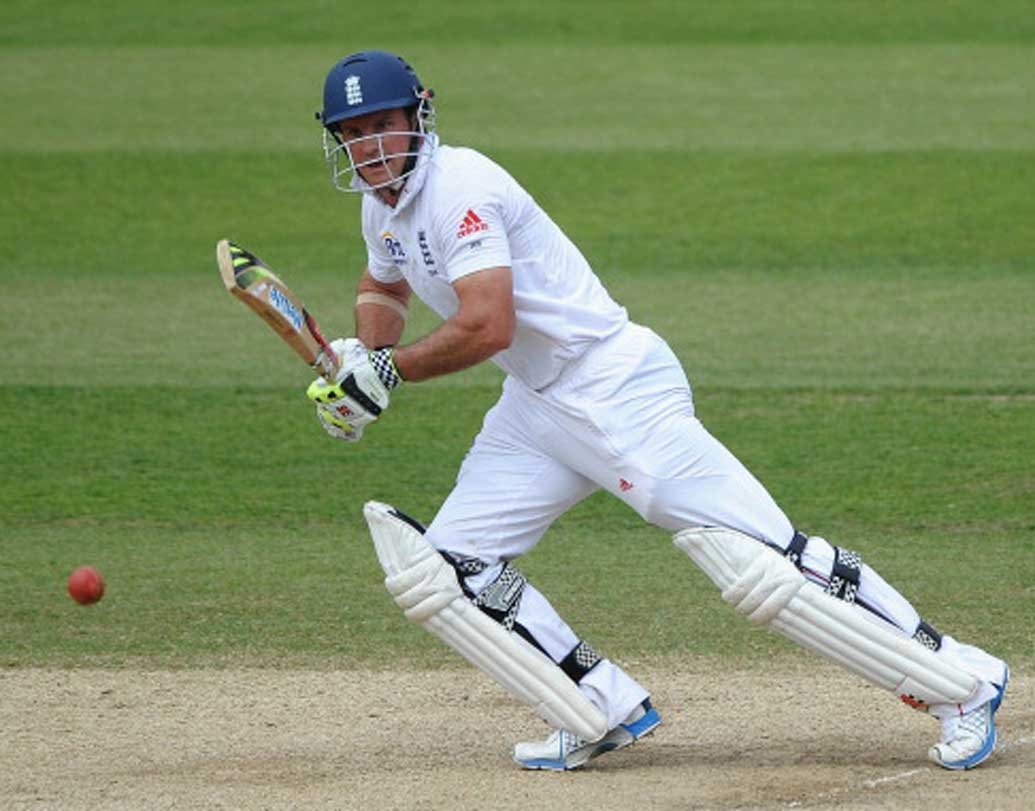 অ্যান্ড্রু স্ট্রস: ইংল্যান্ডের অন্যতম সফল ক্রিকেটার। ২০০৪ সালে নিউজিল্যান্ডের বিরুদ্ধে বিরুদ্ধে লর্ডসে টেস্ট। নেট প্র্যাকটিসে চোট পান মাইকেল ভন। আর এই চোটই ভাগ্য খুলে দিয়েছিল স্ট্রসের। যিনি পরবর্তীতে ইংল্যান্ডের অন্যতম সফল অধিনায়কও হন বটে।