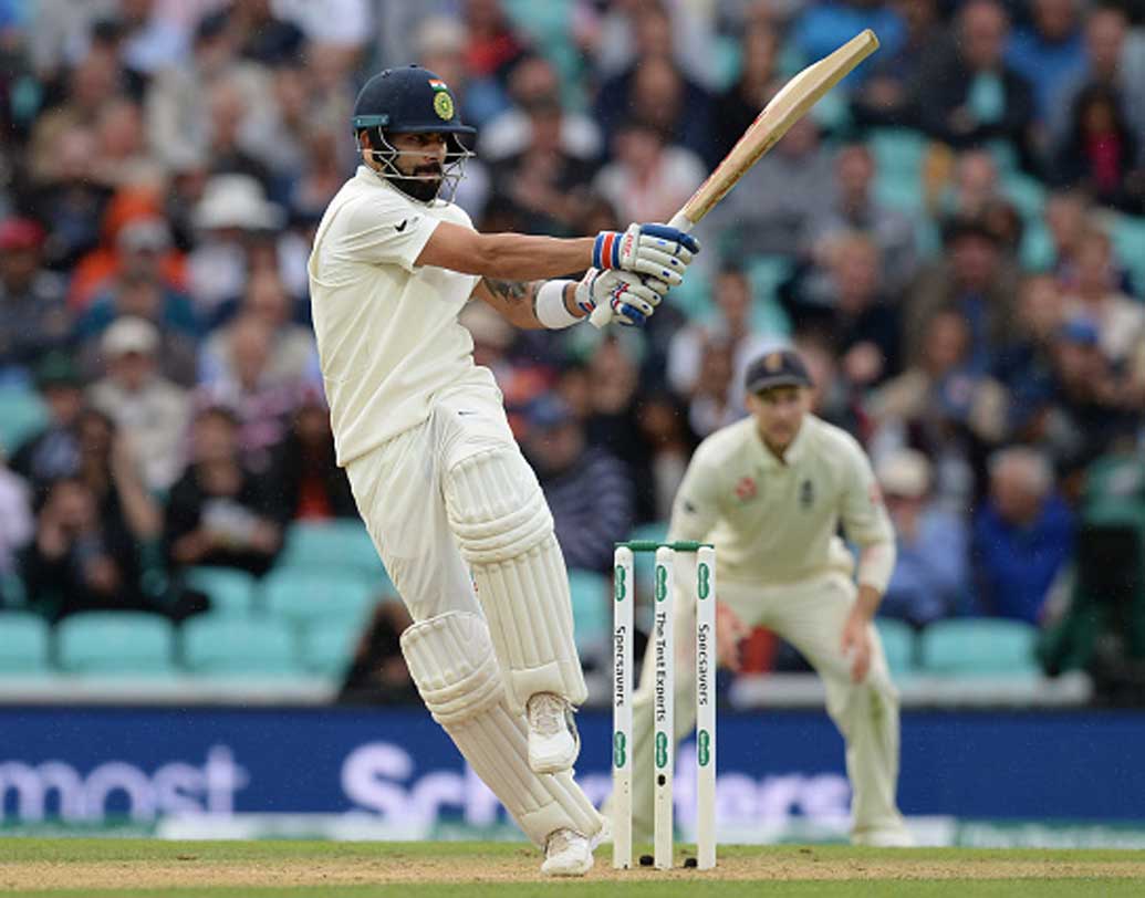 বিরাট কোহালি: এই তালিকায় রাখতেই হবে বর্তমান ভারতীয় অধিনায়ককে। সে সময় মাঠে আগুন ছড়াচ্ছিলেন বীরেন্দ্র সহবাগ। চোটের কারণে মাঠের বাইরে বসতে হয় বীরুকে। সুযোগ পান কোহালি। শ্রীলঙ্কার বিরুদ্ধে প্রথম সুযোগেই নজর কাড়েন।