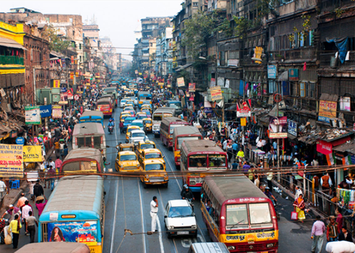 ভারতের শহরগুলি কত নম্বরে আছে জানেন? বেঙ্গালুরু ১৩০ নম্বরে, কলকাতা ১৩১ নম্বরে এবং মুম্বই ১৩৮ নম্বরে, এবং নয়াদিল্লি ১৪২ নম্বরে রয়েছে। সমীক্ষা থেকে পরিষ্কার ভারতীয়দের মধ্যে মানসিক চাপ কতটা বেশি। কারণ তালিকায় জায়গা পেলেও চারটি শহরেরই ঠাঁই হয়েছে একেবারে শেষের দিকে।