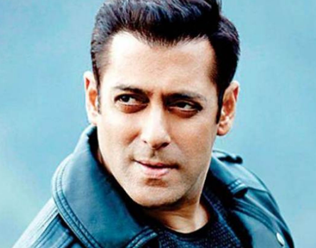 সলমন খান: গ্বালিয়রের সিন্ধিয়া স্কুলে পড়াশোনা শুরু। এর পর মুম্বইয়ের সেন্ট স্ট্যানিসলস হাইস্কুলে ভর্তি হন তিনি। পরে বান্দ্রা ন্যাশনাল কলেজেও ভর্তি হয়েছিলেন। কিন্তু পড়া ছেড়ে দেন। দ্বাদশ শ্রেণি পর্যন্ত পড়েছেন তিনি।