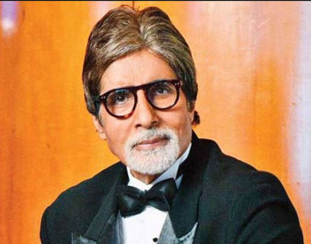 অমিতাভ বচ্চন: অভিষেক-ঐশ্বর্য বিদেশে গেলে বিগ বি দু’হাতে ঘড়ি পরেন। একটাতে ভারতের সময়, অভিষেক-ঐশ্বর্য যে দেশে যান সেই দেশের সময় সেট করা থাকে অন্যটাতে। নেটওয়ার্ক ঝামেলা এড়াতে অনেক ফোন ব্যবহার করেন তিনি।