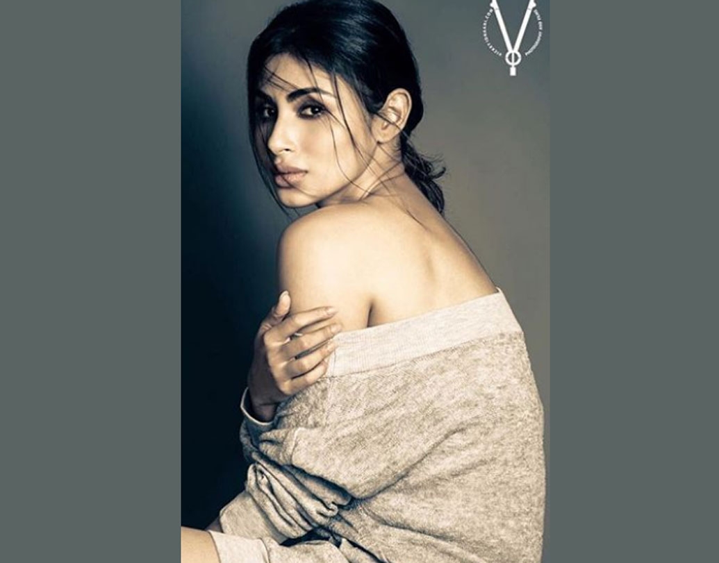 পশ্চিমবঙ্গের কোচবিহারের গাঁধী কলোনিতে ১৯৮৫-তে জন্ম। তাঁর ঠাকুরদা ছিলেন এক জন নামকরা থিয়েটার শিল্পী। মা-ও থিয়েটারের সঙ্গে জড়িত।