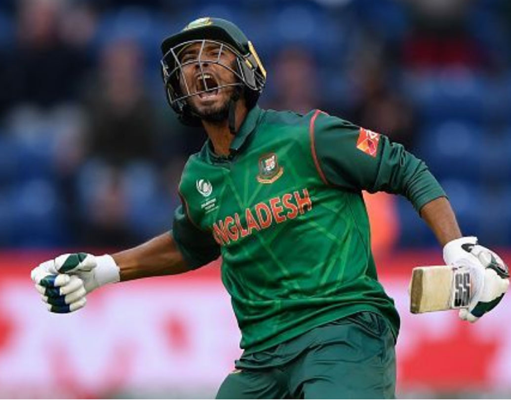 মাহমুদুল্লাহ: বাংলাদেশের এই মিডল অর্ডার ব্যাটসম্যানটি খুবই আশাহত করেছেন তাঁর সমর্থকদের। এ বারের বিশ্বকাপে ৬ ইনিংসে তিনি করেছেন মাত্র ১৫৬ রান।